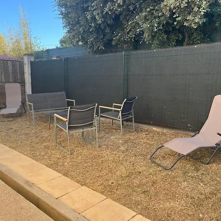 Location De 5 Personnes Proche Montpellier Et Plages Avec Climatisation Le Crès