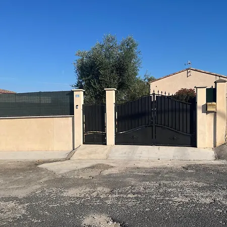 Location De 5 Personnes Proche Montpellier Et Plages Avec Climatisation * Le Crès